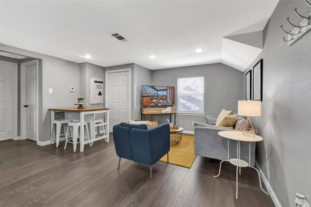 Super Cozy 2 Bedroom With Fast Wifi And Queen Bed Close To Downtown Houston!! Esterno foto