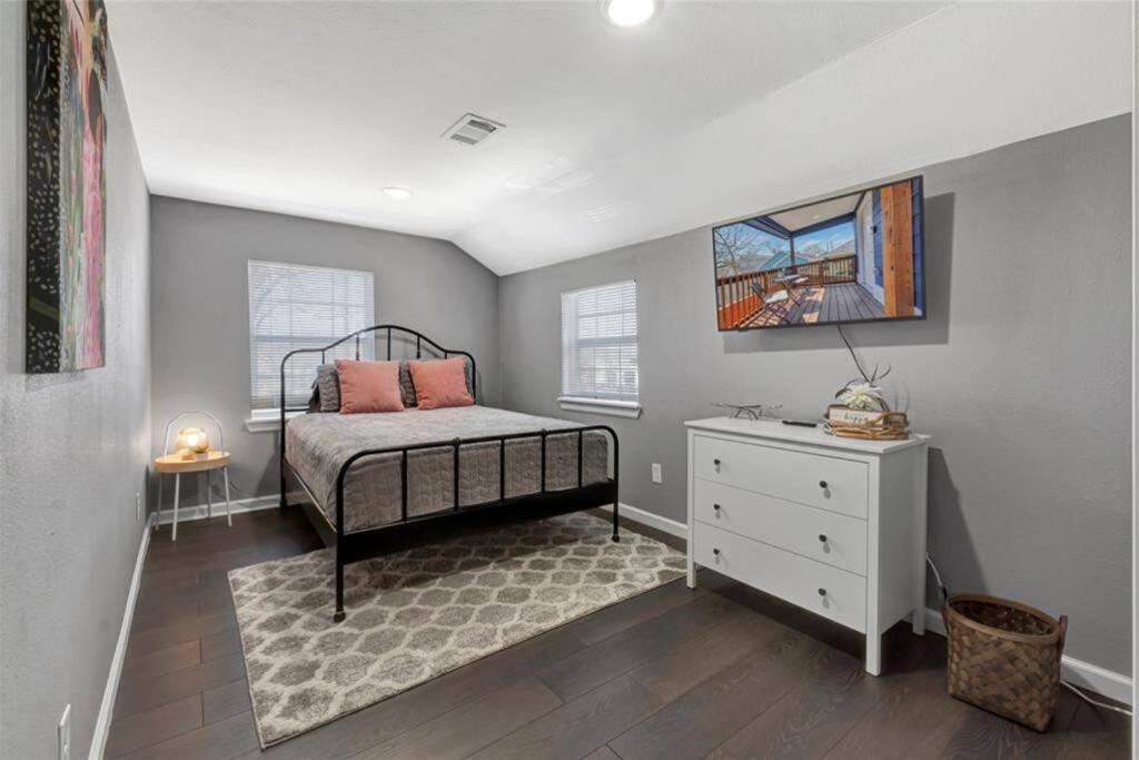 Super Cozy 2 Bedroom With Fast Wifi And Queen Bed Close To Downtown Houston!! Esterno foto